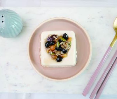 冷や奴にON！韓国煮豆盛り合わせ